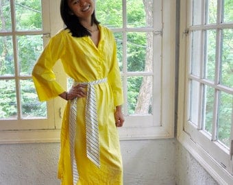 Bright Yellow Vested Gentress Cotton Dress/Vintage 1970s/Preppy Tent Dress/Size Small Medium