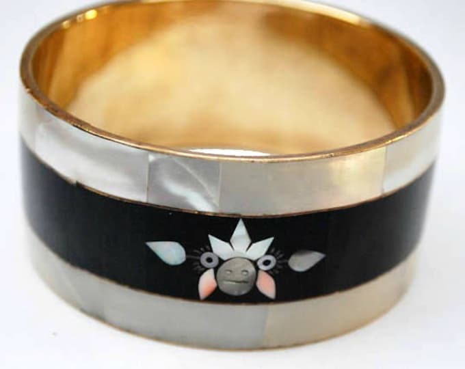 Mother of Pearl Onyx Inlay Bangle - White shell inlay - Black onyx- Tribal face Mask design - Wide Boho Bracelet