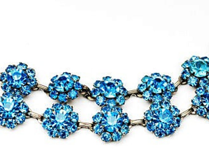 Blue rhinestone bracelet - double strand Link - Rhinestone flower - mid century - light baby blue bangle