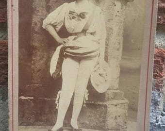Vintage 1900s Cabinet Card // Actress Photograph // Flo Henderson // Campbell New York