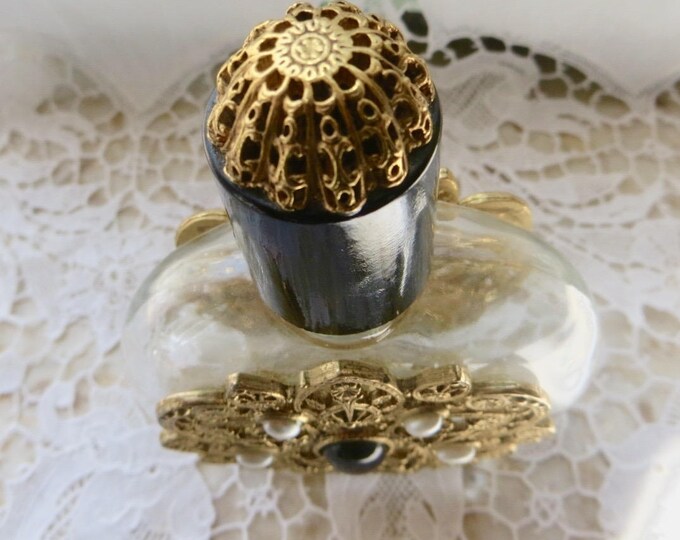 Filigree Perfume Bottle, Pearl and Onyx Stones, Vintage Vanity Bottle, Perfume Holder