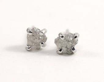 Tiny raw diamond earrings Sterling silver 4 mm small rough diamond stud earrings Boho chic jewelry Raw stone earrings Tiny silver studs