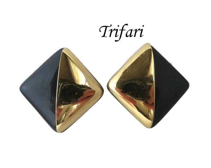 Trifari Square Earrings, Vintage Black & Gold Tone Clip-on Earrings, Signed Trifari Classic Jewelry, Gift Boxed Trifari Square Earrings, Vintage Black & Gold Tone Clip-on Earrings, Signed Trifari Classic Jewelry, Gift Boxed