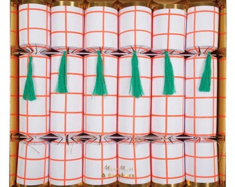 Coral Grid Crackers by Meri Meri (8), Christmas Crackers, Christmas Decor, Christmas Table, Teacher Gift, Christmas Party Poppers Key Ring