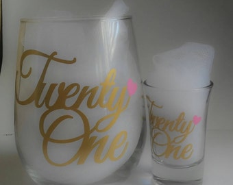 FREE SHIPPING, 21st Birthday Wine Glass, 21st Birthday Shot Glass, 21st Birthday, 21st Birthday Gifts for Her, 21 AF, Wine Glass, Finally 21