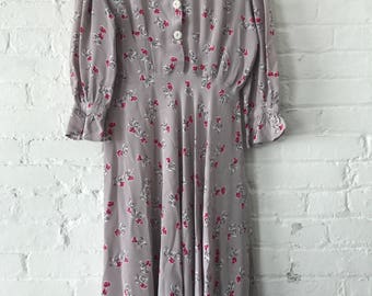Vintage 1940s Gray Lavender Pink Bow Rayon Day dress 3/4 sleeve 40s
