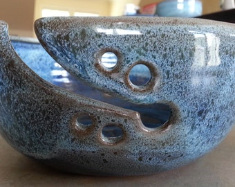 Handmade Yarn bowl, Crochet bowl, Pottery Yarn bowl, Ceramic Knitting bowl, Unique gift for knitters,Mother's day gift, Blue yarn bowl