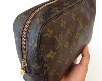 Beautiful!!! Vintage Authentic LOUIS VUITTON Classic Monogram Canvas Toiletries 23 Makeup Case Cosmetic Bag
