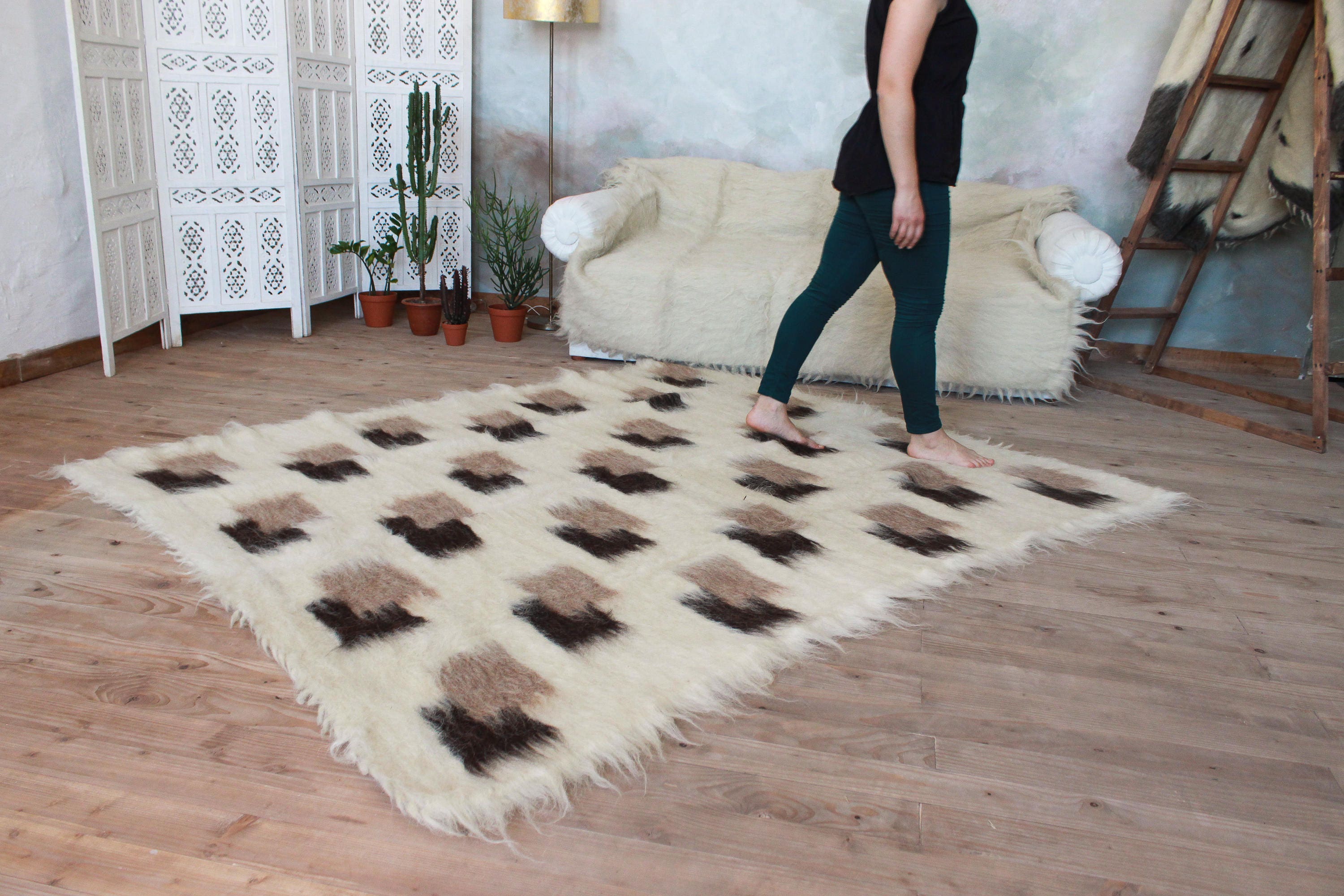 Soft Area Rug White Wool Mat Living Room Rug Hand Woven