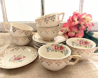 Vintage 1940s Sebring Royal China Tea Cup Set for Six / Teacups and Saucers