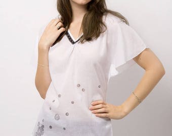 Sophie white top with pattern T40