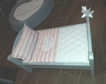 Doll bed