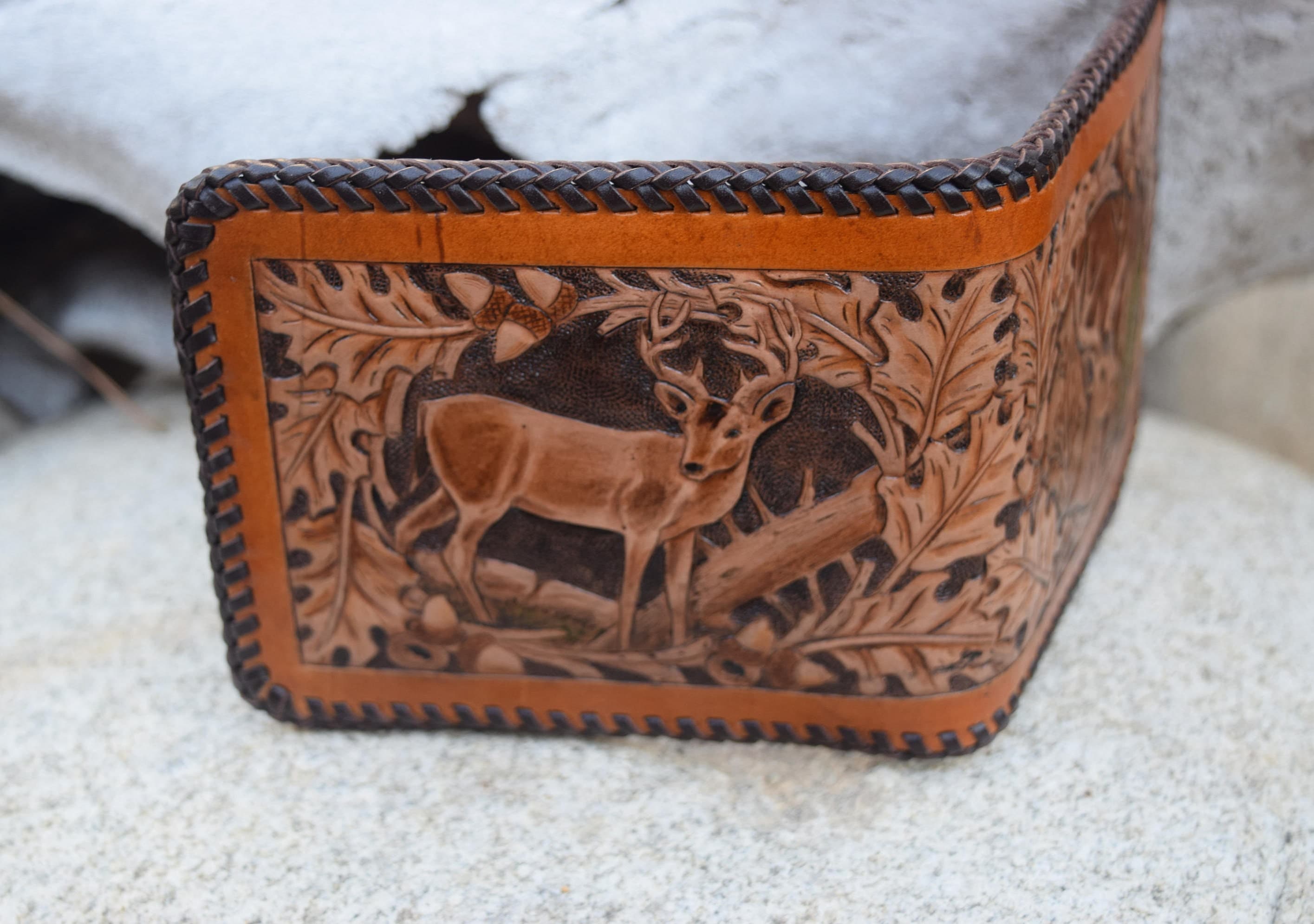 Outdoorsman / Men's leather Bifold Wallet/ Laced