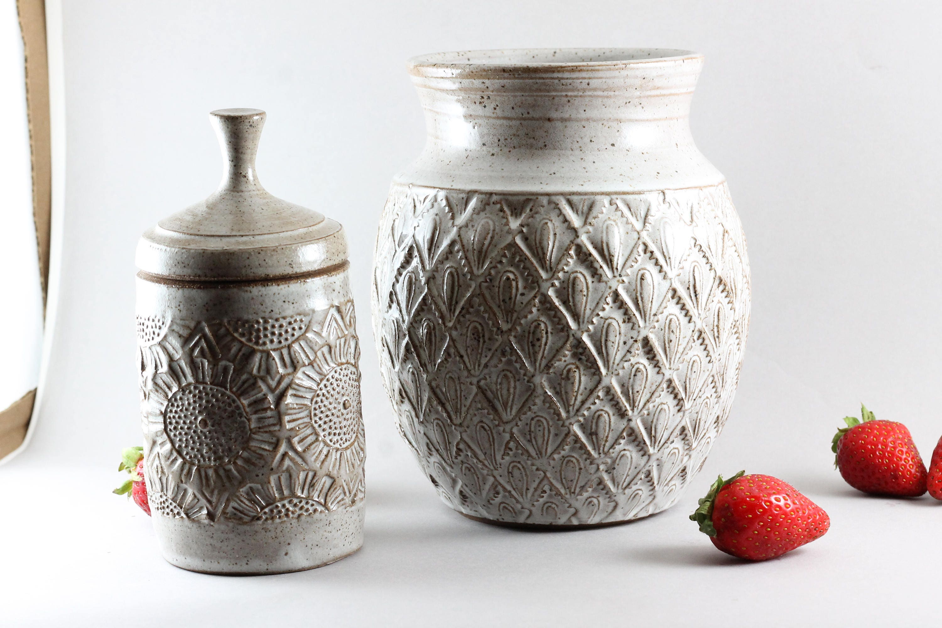 textured pottery vase