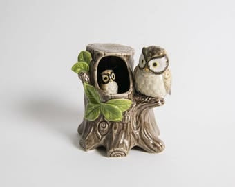 Vintage 1970s Japanese Otagiri Wind Up Musical Mama and Baby Owl Knick Knick Figurine