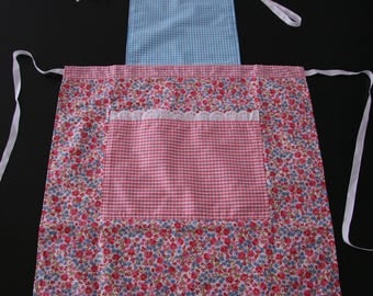 Woman reversible apron