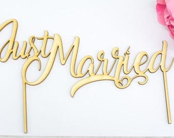Rustic Cake Topper Just Married Wedding Cake Topper Rustic Wedding Cake Toppers Wedding Topper Mr Mrs Just married Burlap Wedding