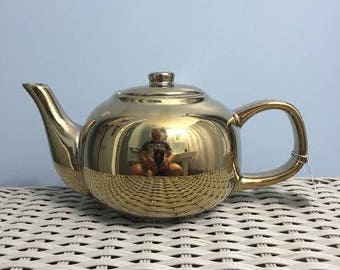 Gold Bella Lux Teapot Holiday Collection