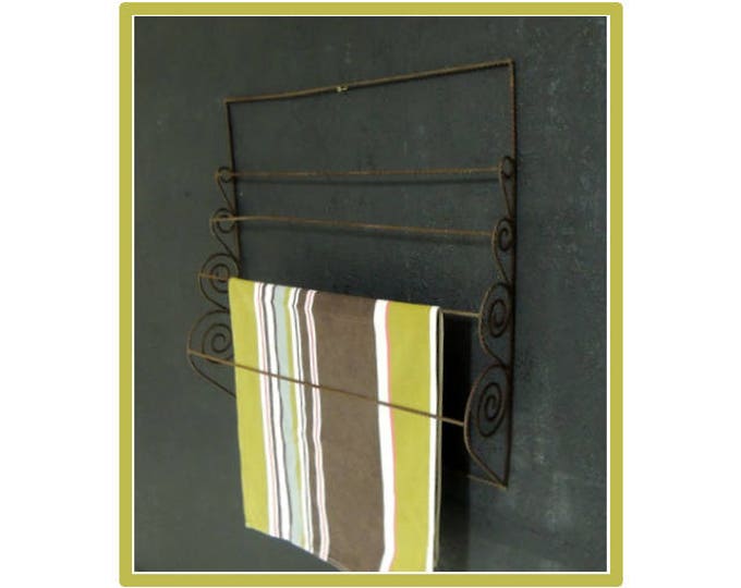 Towel rack