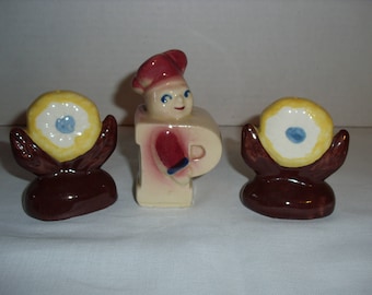 Sunflower Salt and Pepper Shakers. Chef Pepper Shaker.