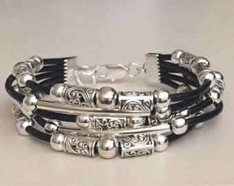 Women's leather bracelet/Beaded leather bracelet/Bohemian jewelry/Boho bracelet/Silver plated leather bracelet/Fashion jewelry/Black