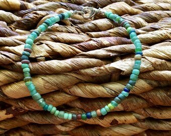 Glass Seed Bead Bracelet/friendship bracelet/boho/beach/bracelet/dainty/stack-able/stocking stuffer/christmas/GIFTS
