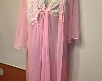 Vintage nightgown and robe