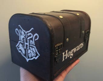 Harry Potter inspired vintage wooden trunk chest storage box hogwarts house crest