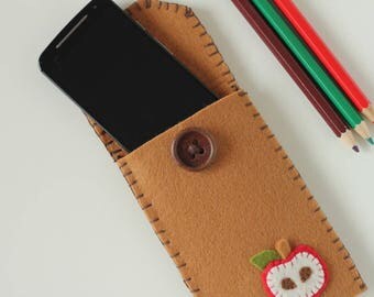 the melefonino: telephone stand made of felt