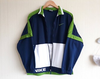 nike windbreaker small