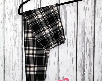 One Size Leggings!!! BUTTERY SOFT!!