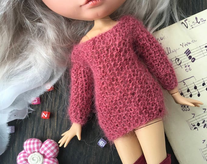 Oversize knitted sweater for Blythe doll. Blythe collection doll. Clothes for Blythe. Jacket for blythedoll. Dress for Blythe. Outfit Blythe