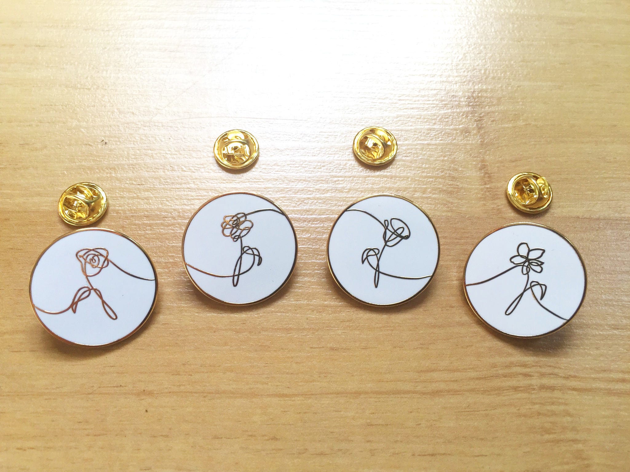 방탄소년단 BTS Bangtan Gold Hard Enamel Pin Badge SPECIAL EDITION: