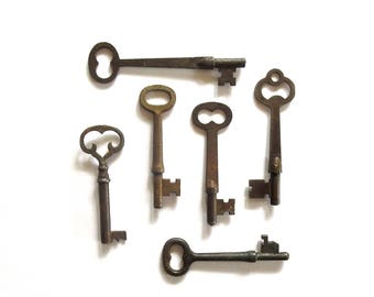 6 Vintage skeleton keys Old skeleton keys Vintage keys Key collection Bridal key Skelton key Old key Group Gifts for her Antique keys bit #6