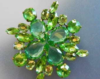 Sparkling CZECH Vtg Vibrant Nuances of Green Glass Brooch - Unfoiled Bohemian rhinestones, Great accent brooch for your style-- art.943/4