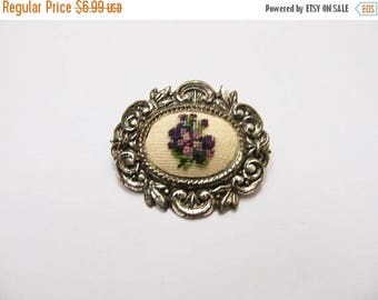 ON SALE Vintage Needlepoint Floral Pin Item K # 1139