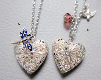 Necklace locket heart