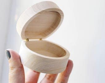 65 mm - Round unfinished wooden box - with cover on hinge - natural, eco friendly - 65 mm diameter - B1.211-65