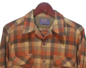 Vintage 1970's Pendleton Men s Brown Grey Plaid Wool Button loop Collar Flap Cover Chest Pockets Shirt Size M