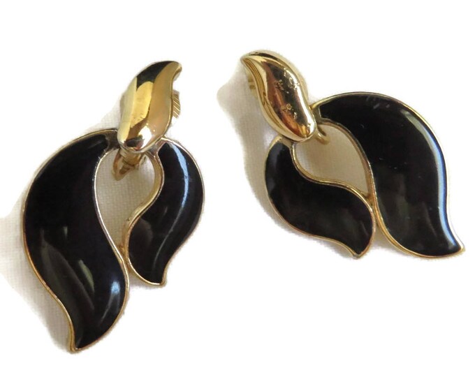 Trifari Black Gold Earrings | Vintage Dangling Clip-on Earrings | Enameled Curved Dangles