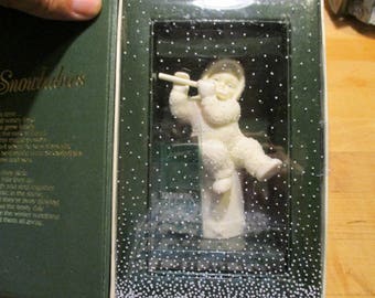 Snowbabies dept 56 i'll play a Christmas tune