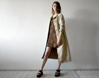 vintage suedette midi coat longline jacket with classic collar and pockets in beige medium size 36