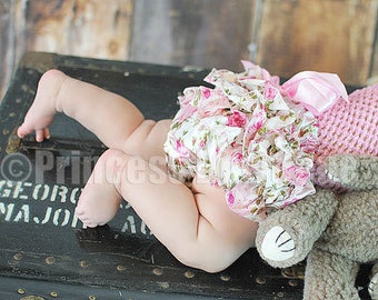Ruffle Diaper Cover, Floral Baby Bloomer, Newborn Outfit, Ruffled Diaper Cover, Floral Outfit, Vintage Floral Baby Girl Clothes