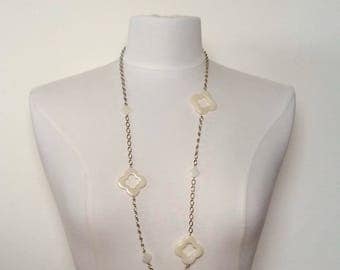Long Quatrefoil Chain Necklace, Vintage Costume Quatrefoil Necklace, Four Leaf Clover Necklace, Vintage Lucite Necklace