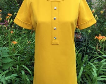 1960's Vintage Mod Shift Dress with Floral Buttons