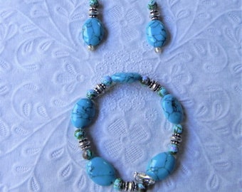Turquoise gemstone clasp bracelet with earrings