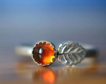 Baltic Amber Ring, 5mm Natural Gemstone Ring, Silver Leaf Ring, Real Amber Jewelry, Nature Inspired Ring, Botanical Plant Jewelry