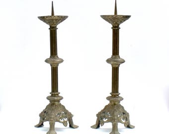 Altar padauk holder main image 0