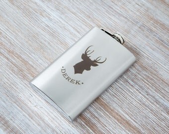 Brother gift | Best friend gift | Personalized flask | Deer head | Groomsmen gift | Whisky flask | Wedding gift men | 10 oz