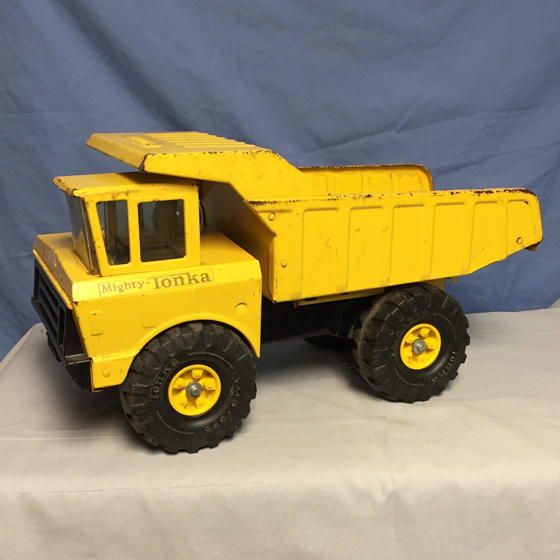 Vintage Pressed Steel Tonka Dump Truck   Il Fullxfull.1424451469 3iqw 